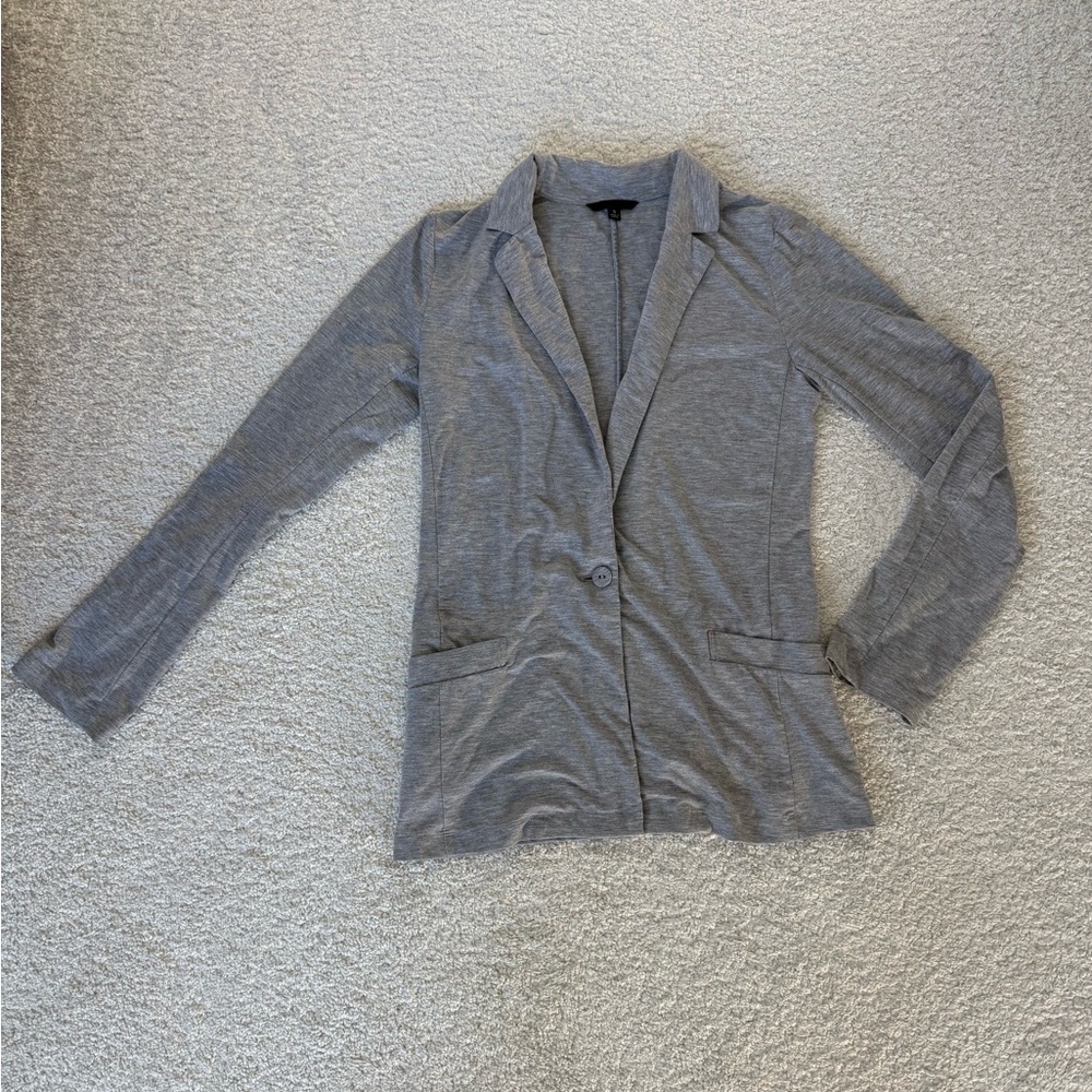 Uniqlo gray shirt blazer
